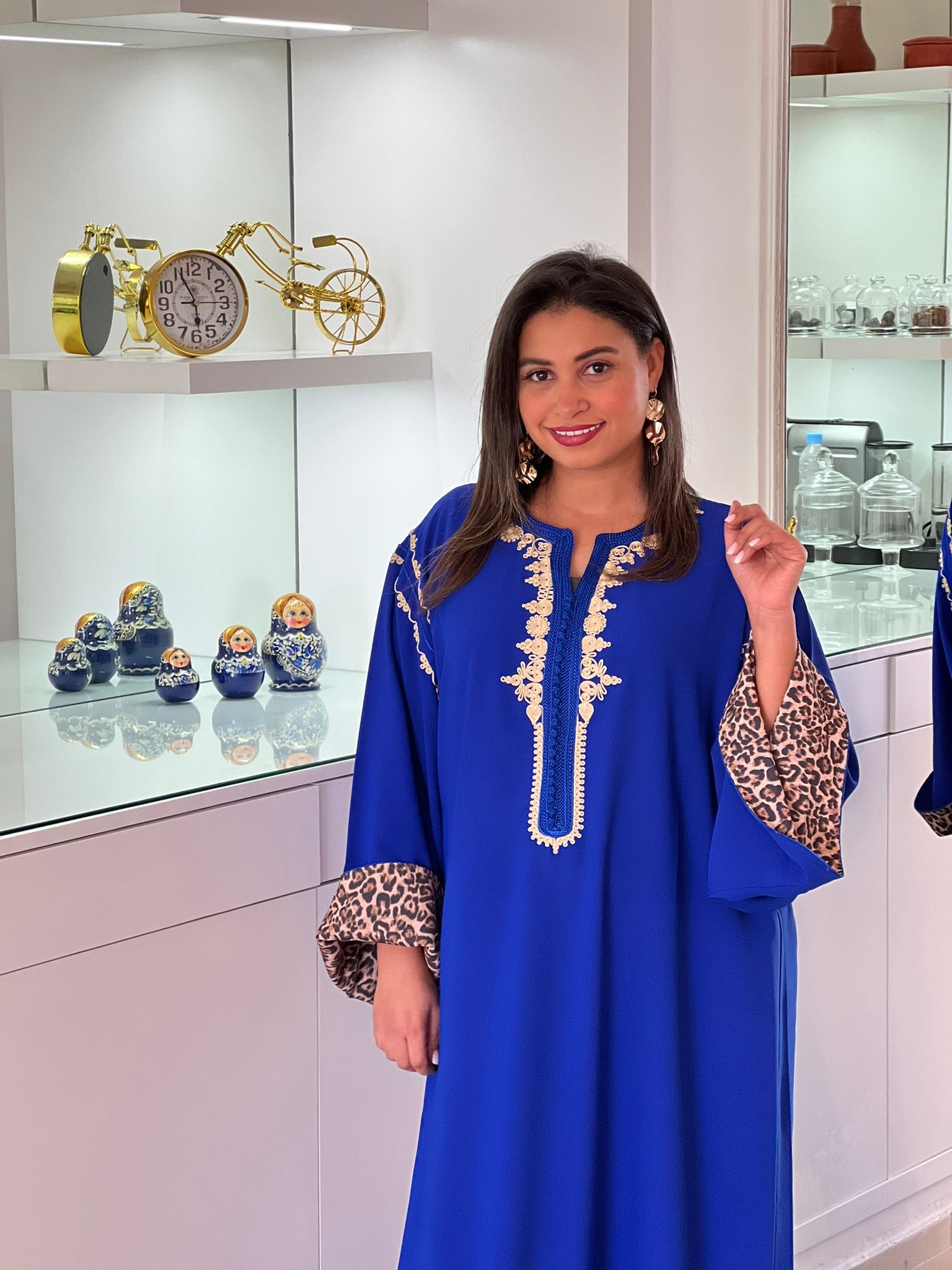 Gandoura Bleue Royale avec Détails Léopard et Broderies Dorées